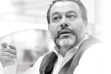 M.シャプティエ